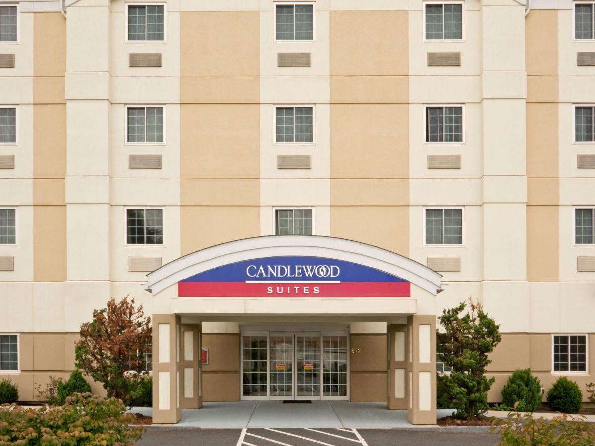 Candlewood Suites-West Springfield, An Ihg Hotel Exterior foto